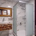Kronos Hotel