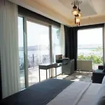 Hotel Kronos Golbası
