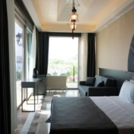 Ξενοδοχείο Kronos 3*