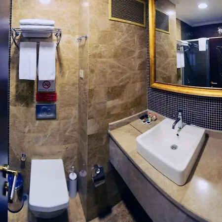 Hotel Kronos Golbası