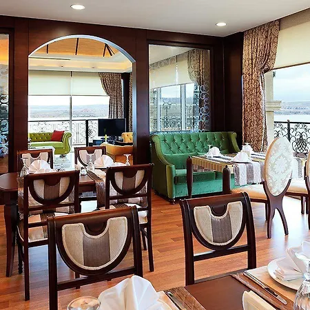 Hotel Kronos Golbası