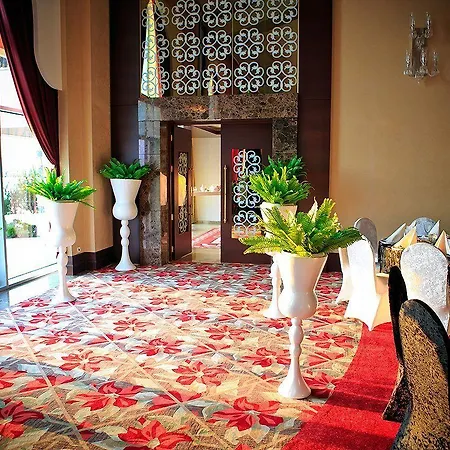 Kronos Hotel Golbası