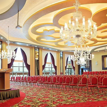 Kronos Hotel Golbası