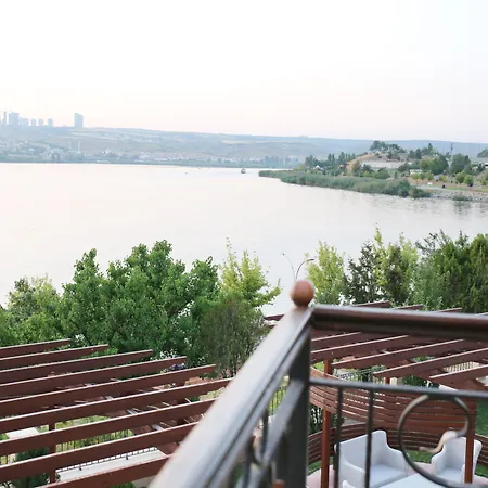 Hotel Kronos Golbası
