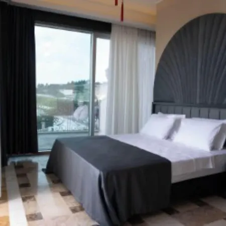 Kronos Hotel Golbası