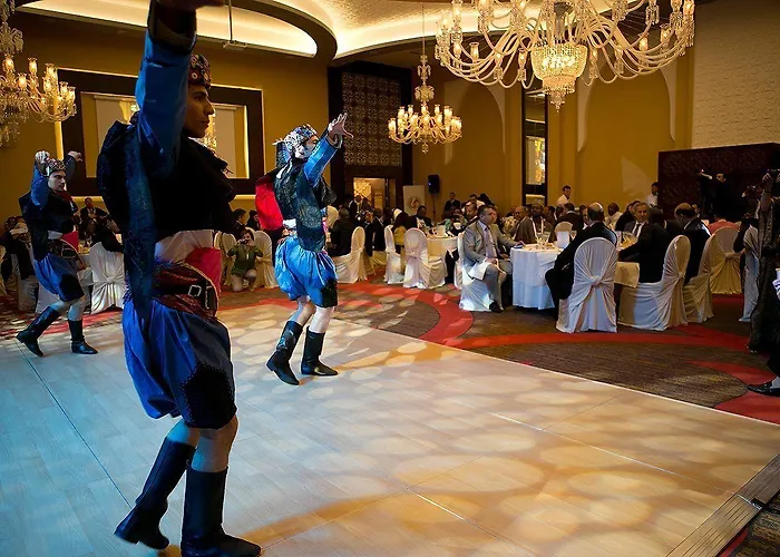 Hotel Kronos Golbası