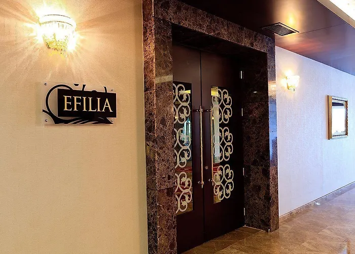 Kronos Hotel Golbası